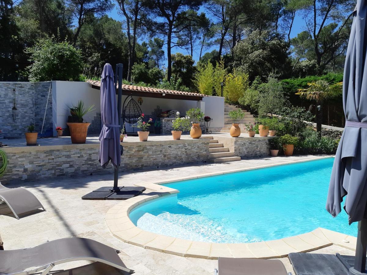 Les Chambres Manon - Piscine, Spa, Tennis Belcodene Bagian luar foto
