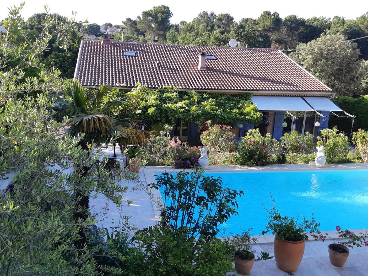 Les Chambres Manon - Piscine, Spa, Tennis Belcodene Bagian luar foto