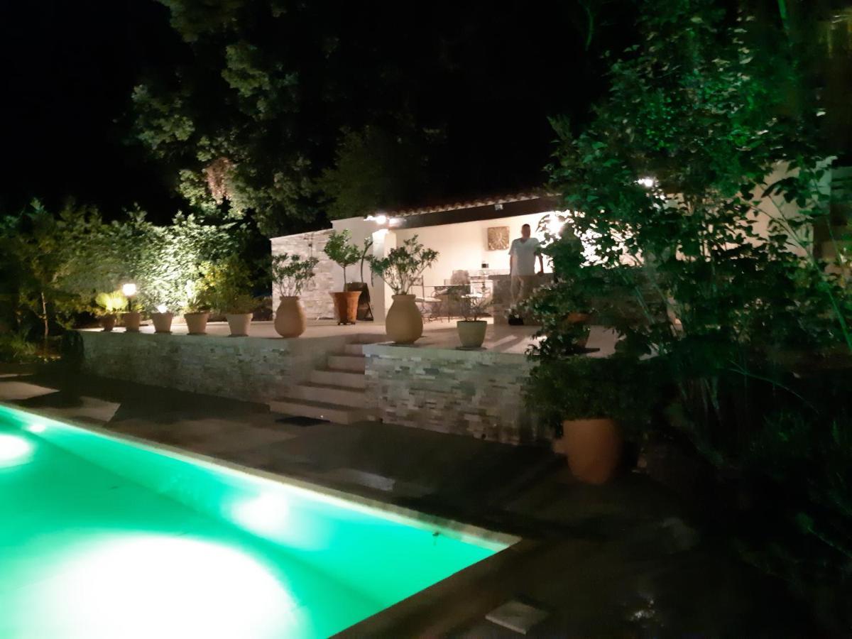 Les Chambres Manon - Piscine, Spa, Tennis Belcodene Bagian luar foto