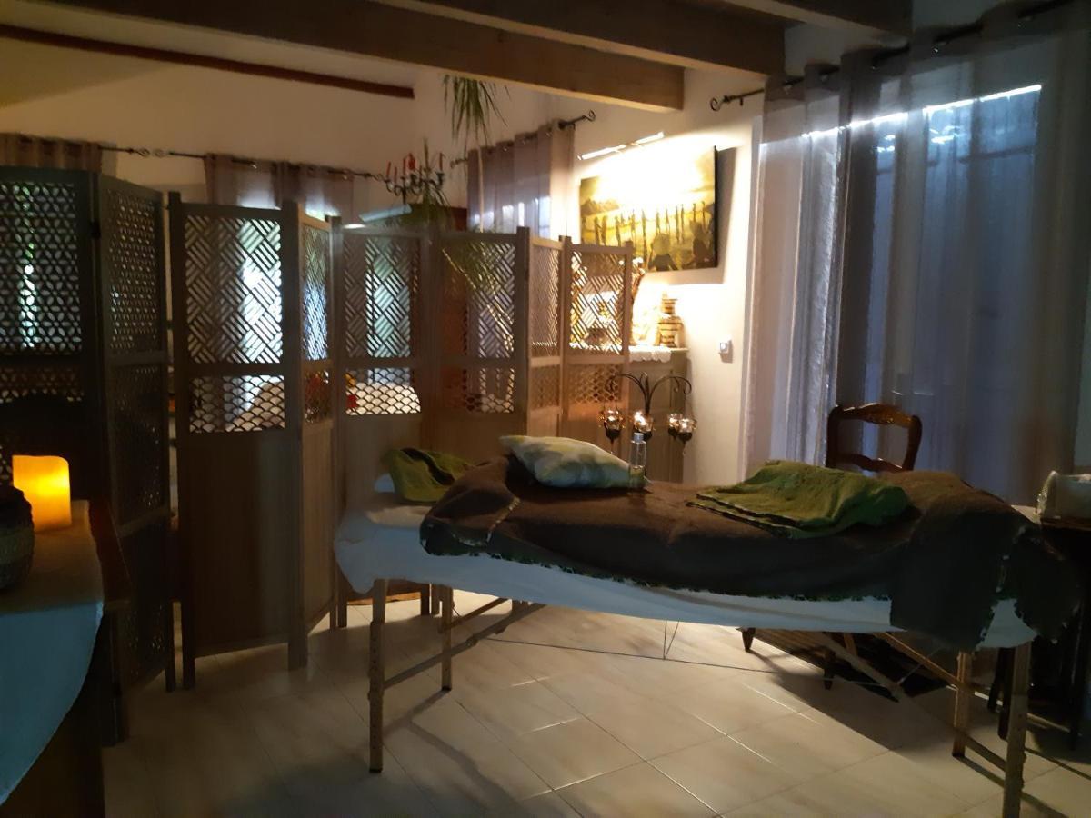 Les Chambres Manon - Piscine, Spa, Tennis Belcodene Bagian luar foto