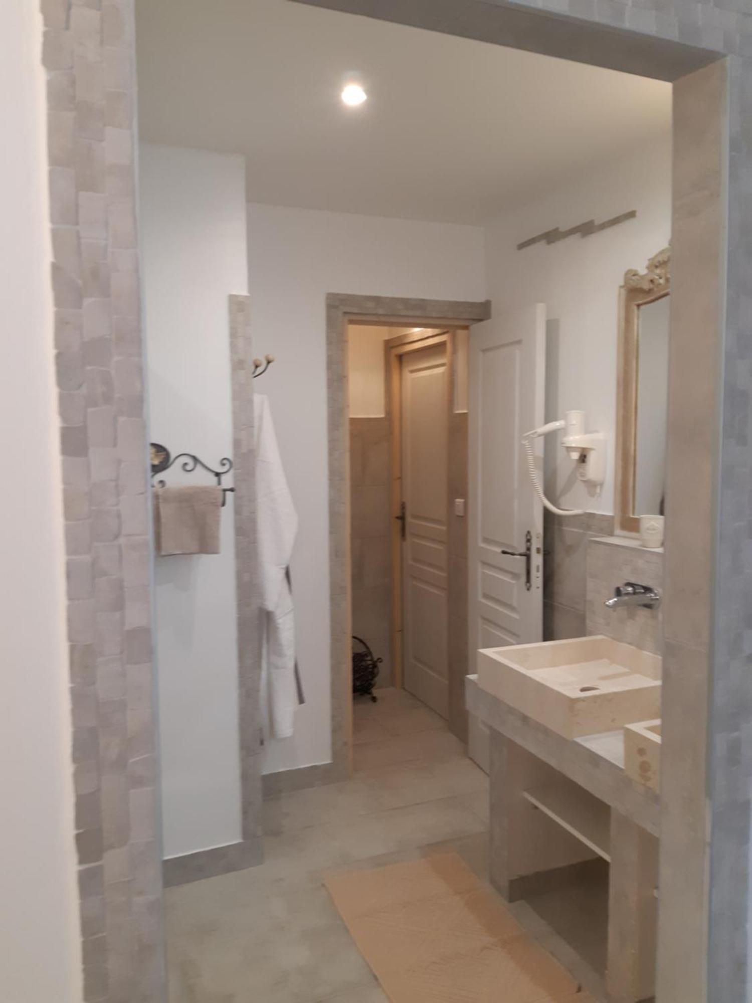 Les Chambres Manon - Piscine, Spa, Tennis Belcodene Ruang foto